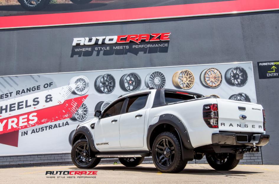 FORD RANGER PUMP MATTE BLACK